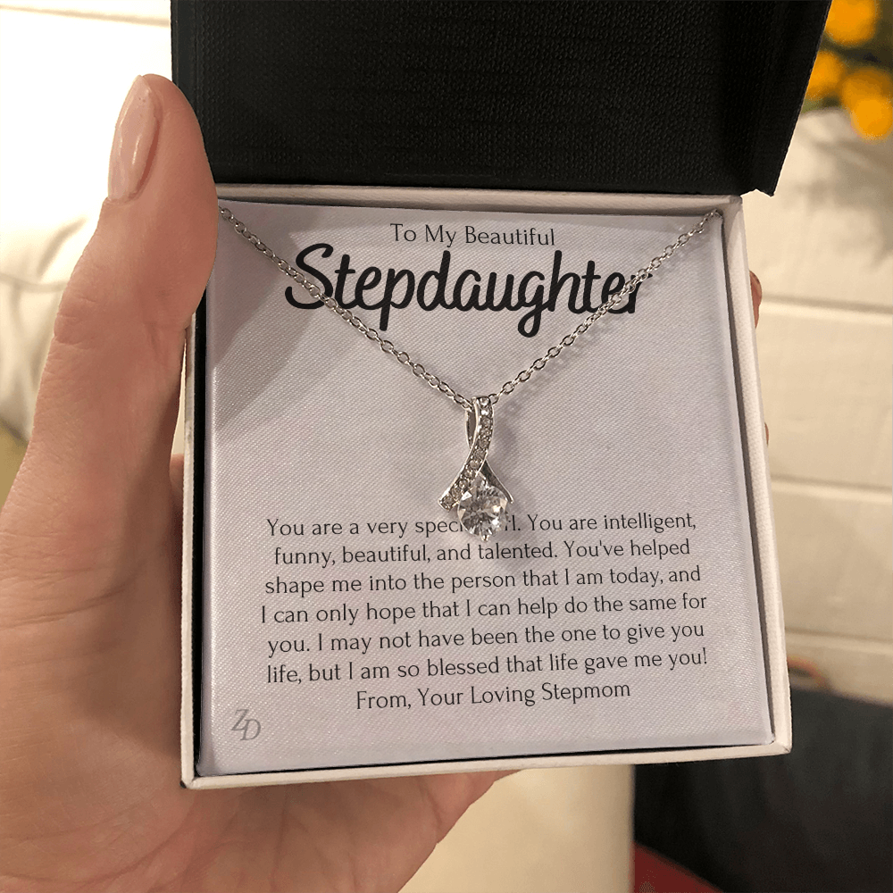 To My Beautiful Stepdaughter-"You Are Special to Me" Alluring Necklace